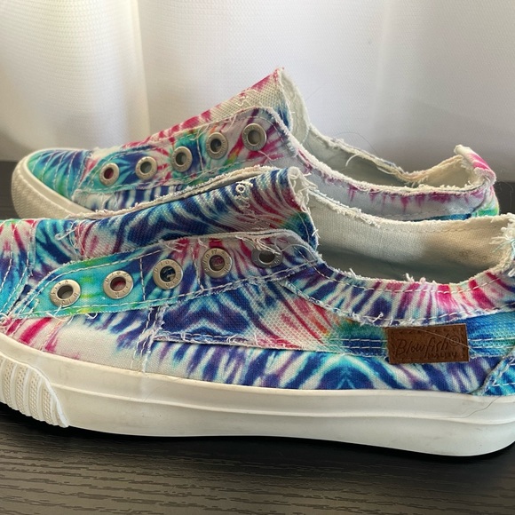 Blowfish Slip on canvas shoes size 7 women’s Multicolored Tie Dye EUC - Picture 5 of 7